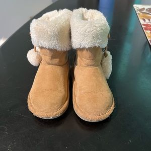 Toddler Size 7 Winter boots- Tan